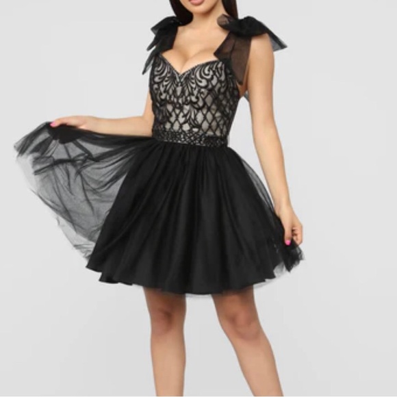 Fashion Nova Beaded Formal Dress Womens Size 1/2 - Picture 1 of 14